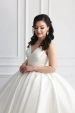 Kol Aksesuarlı Prenses Model Gelinlik - Görsel 3