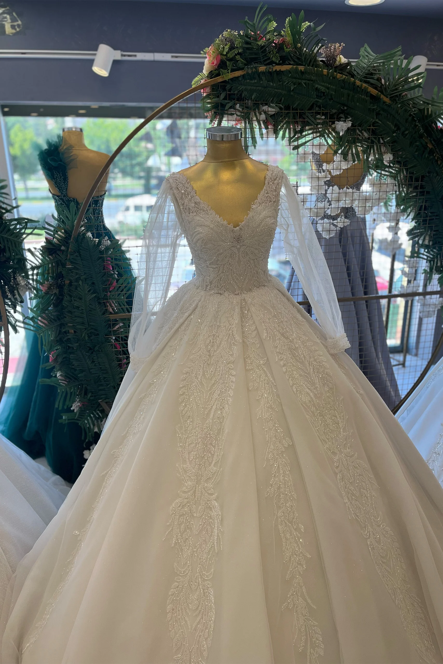 IMG_7331 Tül Kollu Prenses Model Gelinlik - Görsel 1