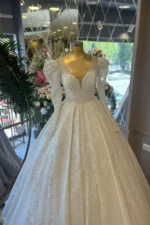 Balon Omuzlu Prenses Model Gelinlik